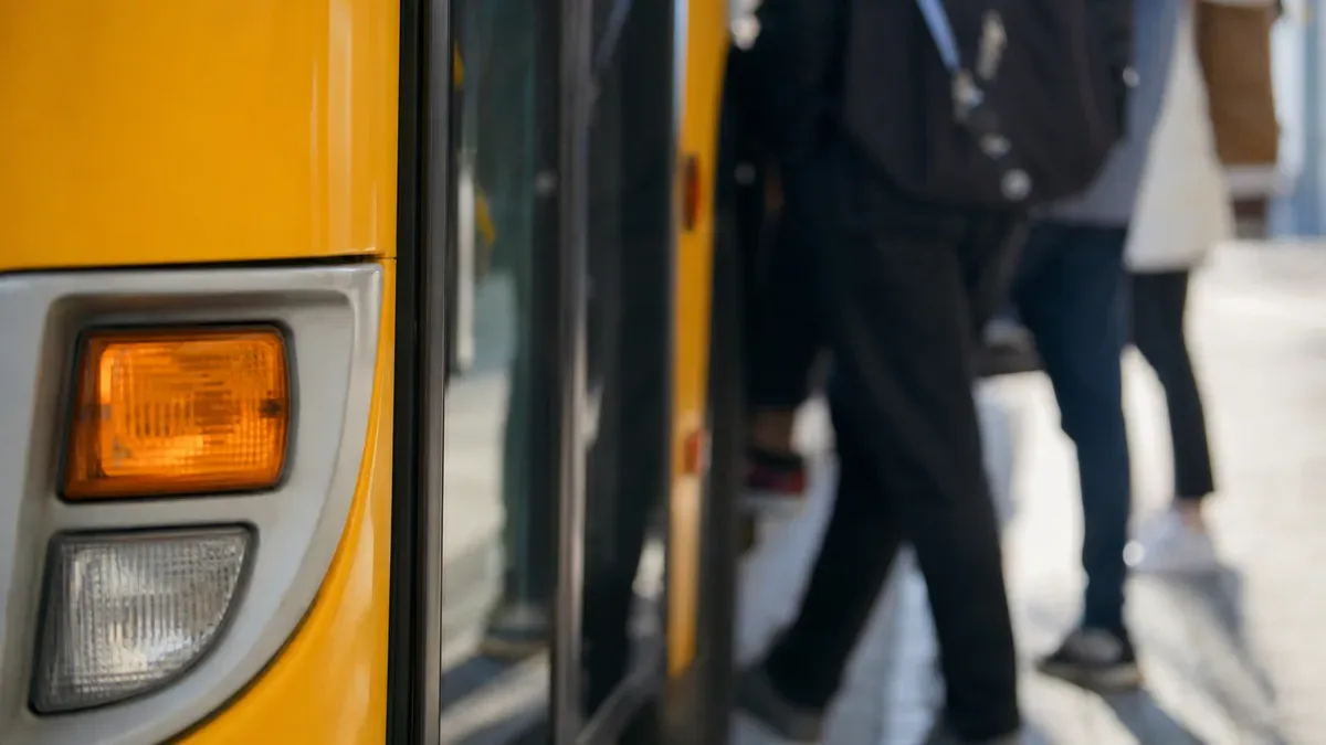 Powrót szkolnych rozkładów. Autobusy w powiecie tczewskim pojadą inaczej