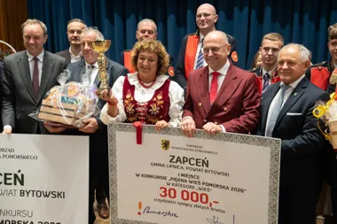 Obraz do artykułu: Zapceń najpiękniejszą wsią Pomorza. Zwycięstwo przyniosło 30 tys. zł