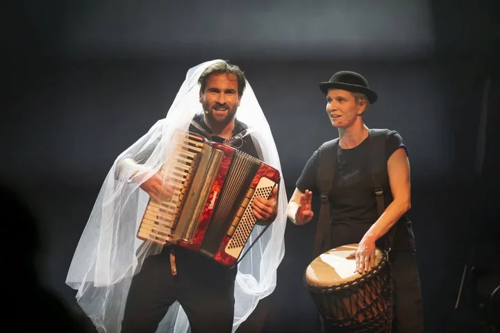 Grafika promocyjna wydarzenia The Heartbreakers — „Miłość ci wszystko…” w CKiS Tczew