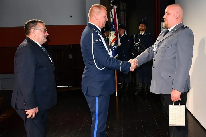 24 policjantów z awansami. Święto Policji w Tczewie miało dwa jubileusze