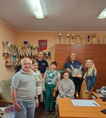Wizyta w posterunku w Subkowach. Po 20 latach wrócił do swoich prac