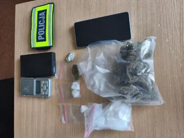 Narkotyki w mieszkaniu 37-latka z Tczewa. Policja zabezpieczyła prawie 130 gramów