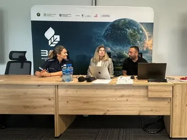 Policjantka na międzynarodowej konferencji w Swarożynie. Rozmawiano o radykalizmie