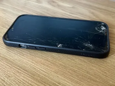 Smartfon znaleziony na ulicy w Tczewie. Policja szuka właściciela