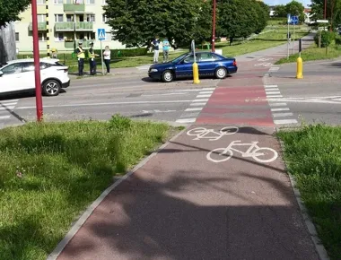 Sekundy nieuwagi na przejeździe - 50-latek trafił do szpitala