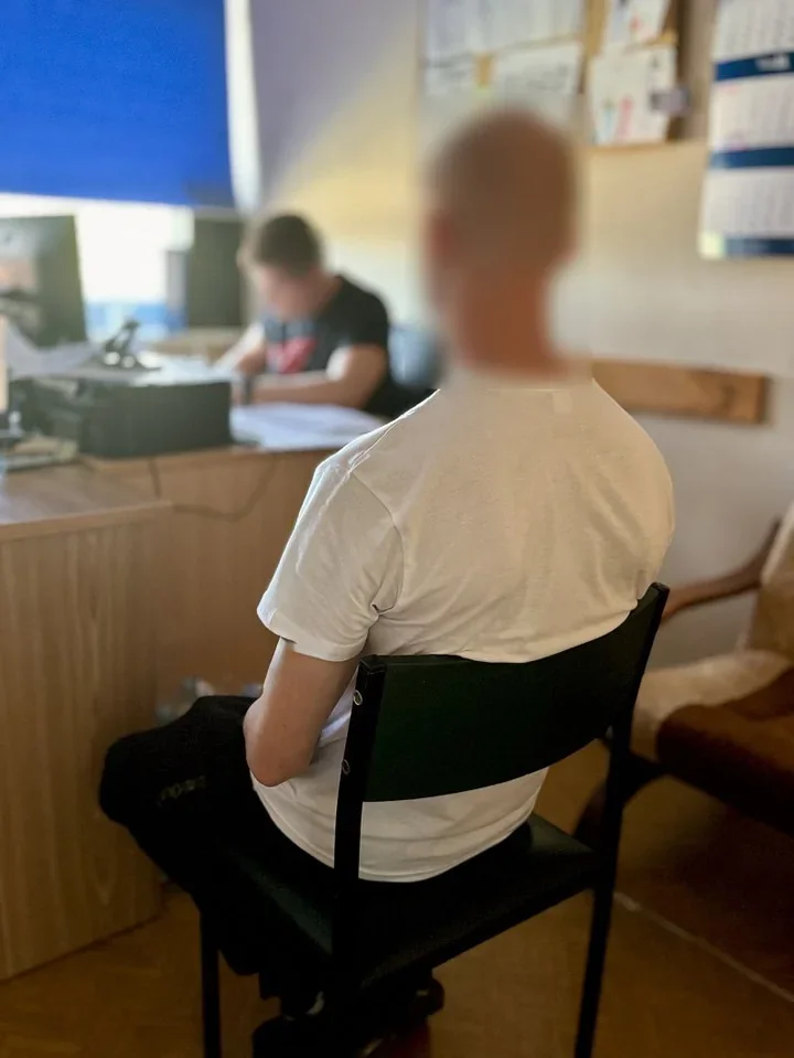 Sen domowników i szybki odjazd - 36-latek ukradł telefon oraz Peugeot